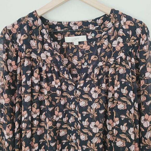 Loft Floral Chiffon Button Front Blouse Size Extra Small - Picture 4 of 8